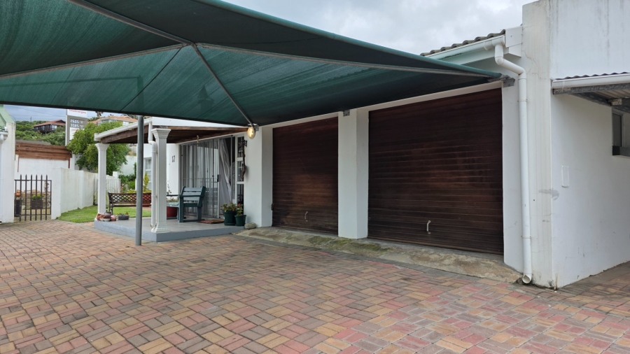 3 Bedroom Property for Sale in Fraaiuitsig Western Cape